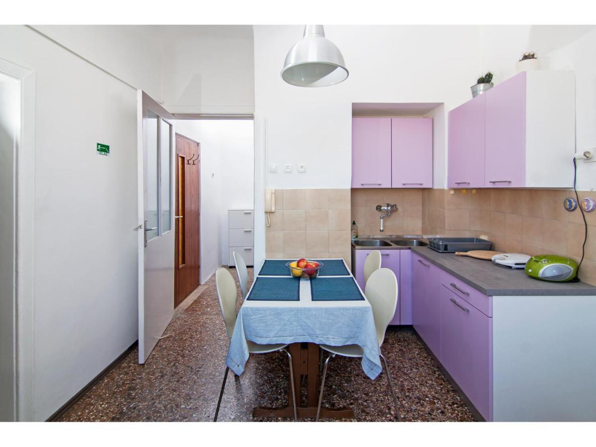 Apartment In Centre With Huge Terace Pula Ngoại thất bức ảnh