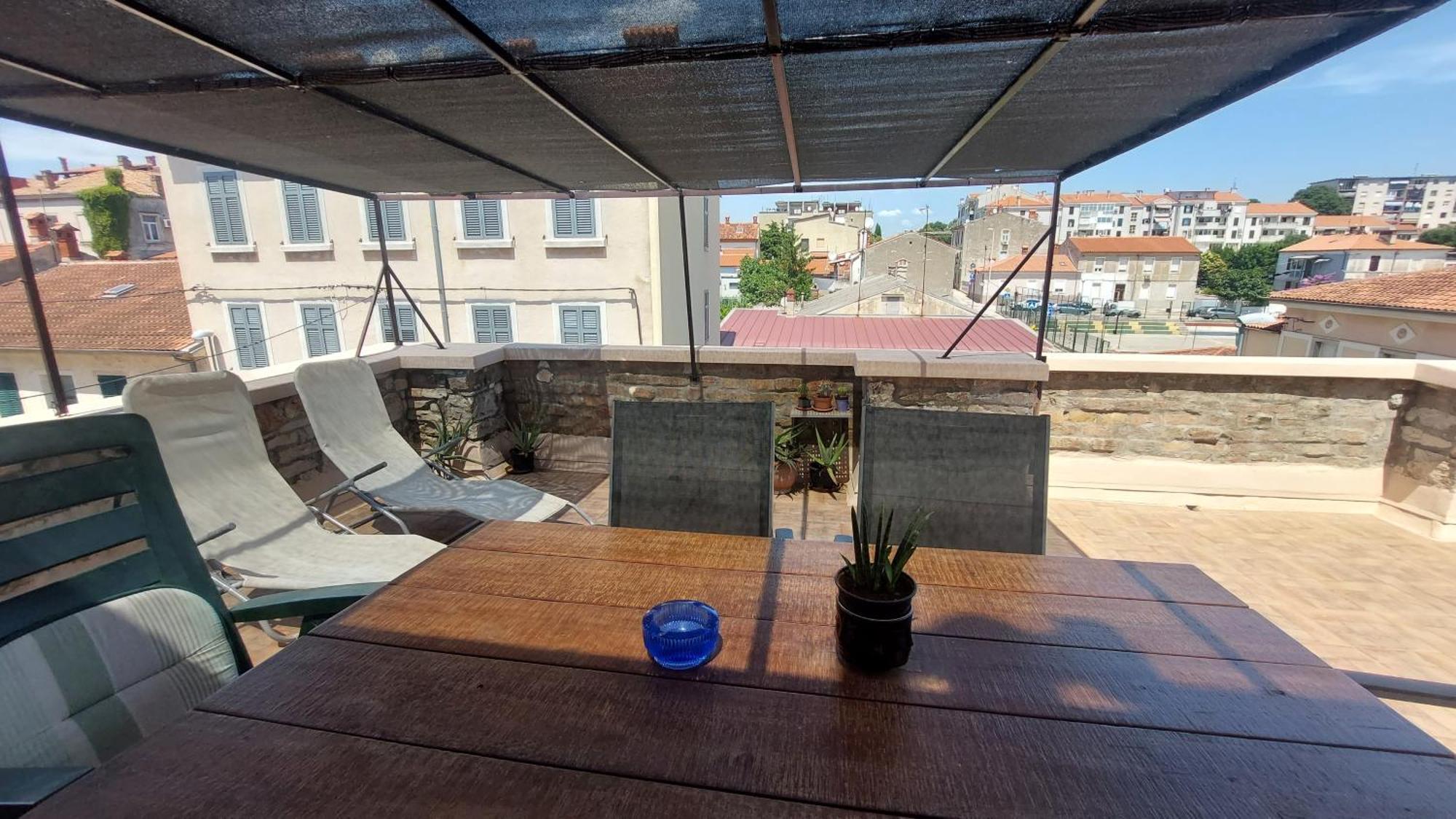 Apartment In Centre With Huge Terace Pula Ngoại thất bức ảnh